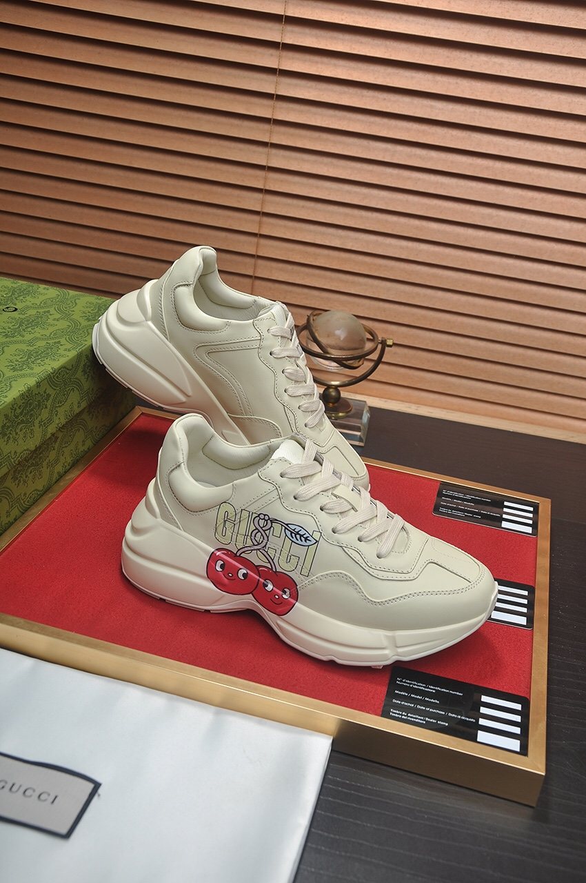 Gucci Off-White Graphic Sneakers - Layered Upper And Thick Treaded Sole